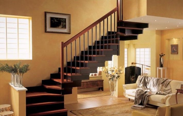 Tippek lépcsők telepítéséhez a házban