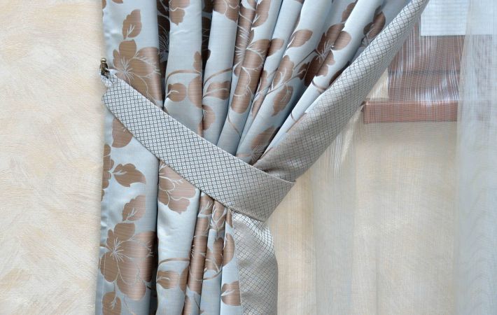 Hogyan díszítsük a függönyöket