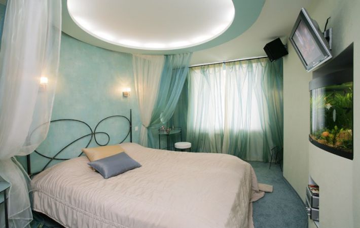 Hogyan adjunk teret a hálószobához világítással