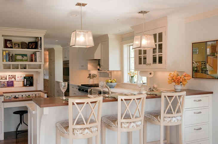 Konyha bárasztallal