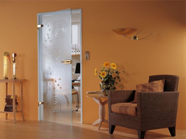 Üveg beltéri ajtók