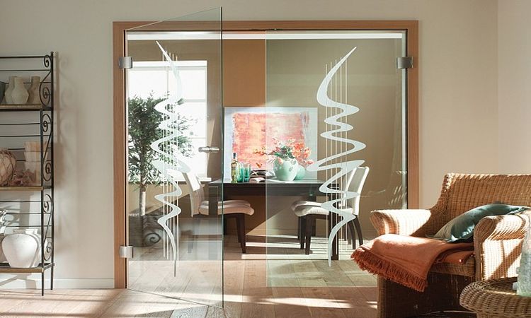 Üveg beltéri ajtók