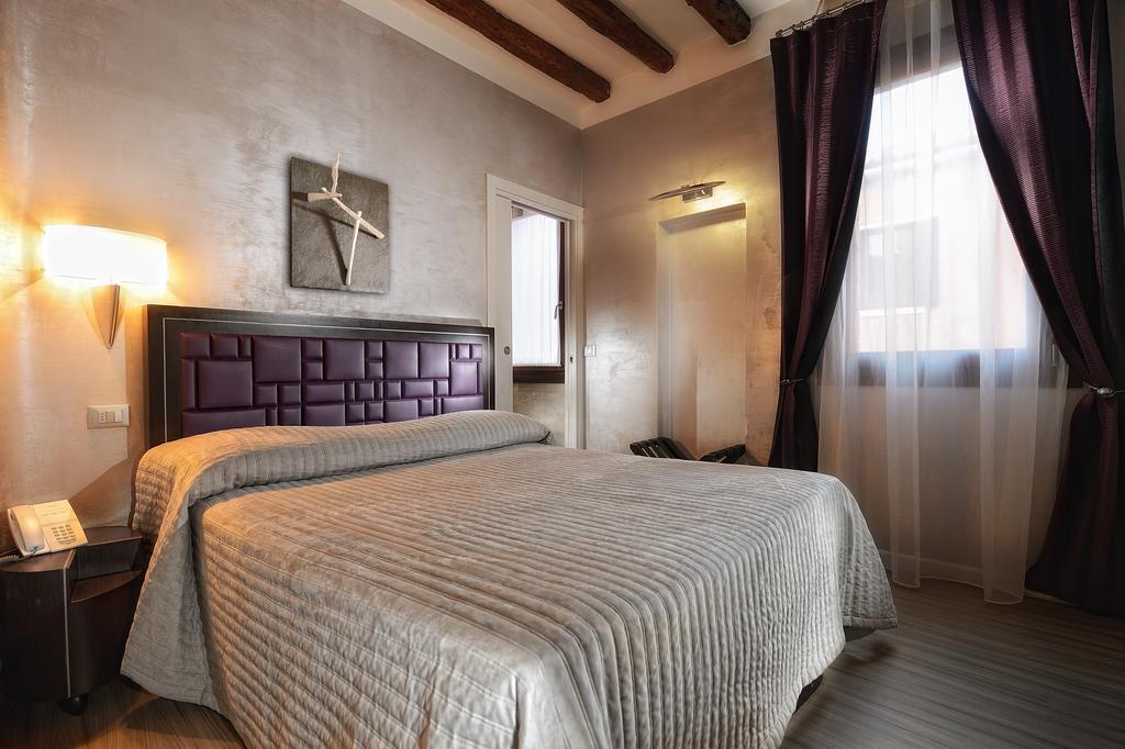 Folyékony fém a belső térben