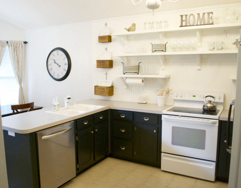 Konyha fali szekrények nélkül