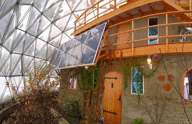 A norvég család a geodómnak köszönhetően 3 éve él az Északi-sarkon