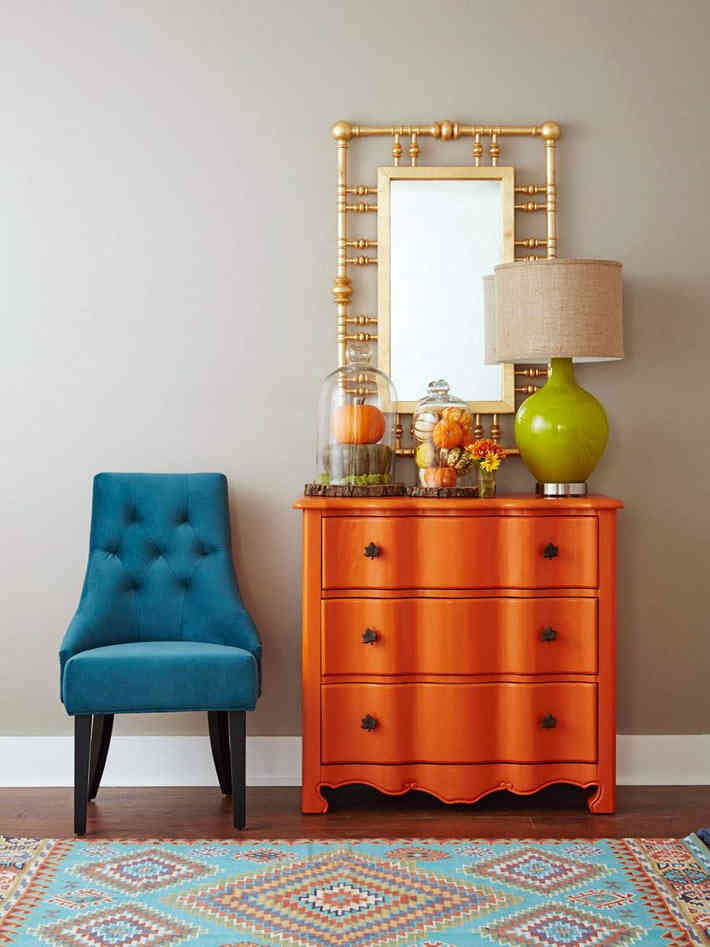 Szobák belső kialakítása a világos bútorokra helyezve a hangsúlyt (FOTÓ)