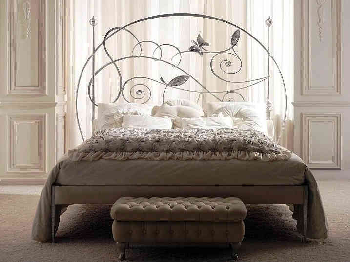 Kovácsolt ágyak a hálószobába (FOTÓK)