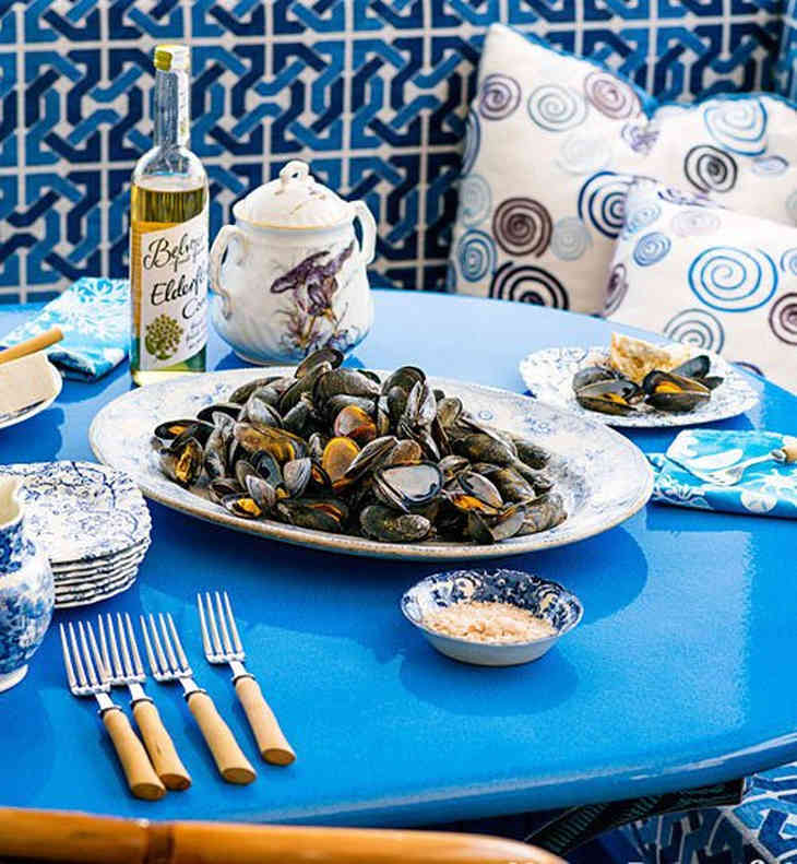 Világos kék konyha - nem szabványos megoldás (FOTÓ)