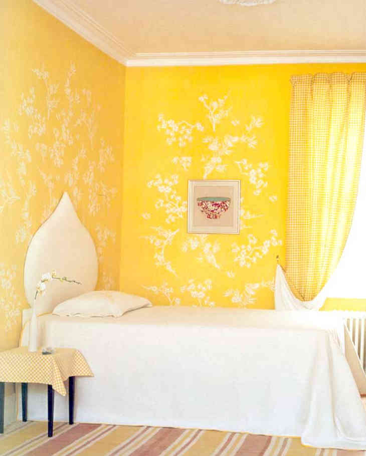 Sárga szín a hálószoba belsejében (FOTÓ)