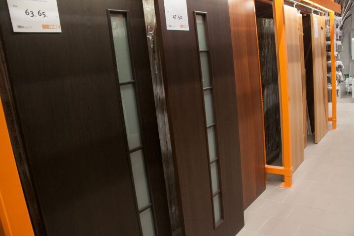 A lakás bejárati ajtójának kiválasztása