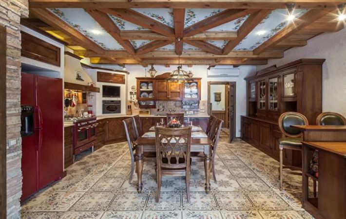 Hogyan díszítsünk egy konyhát vidéki stílusban