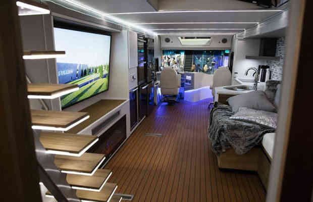 Luxus és modern lakóautó