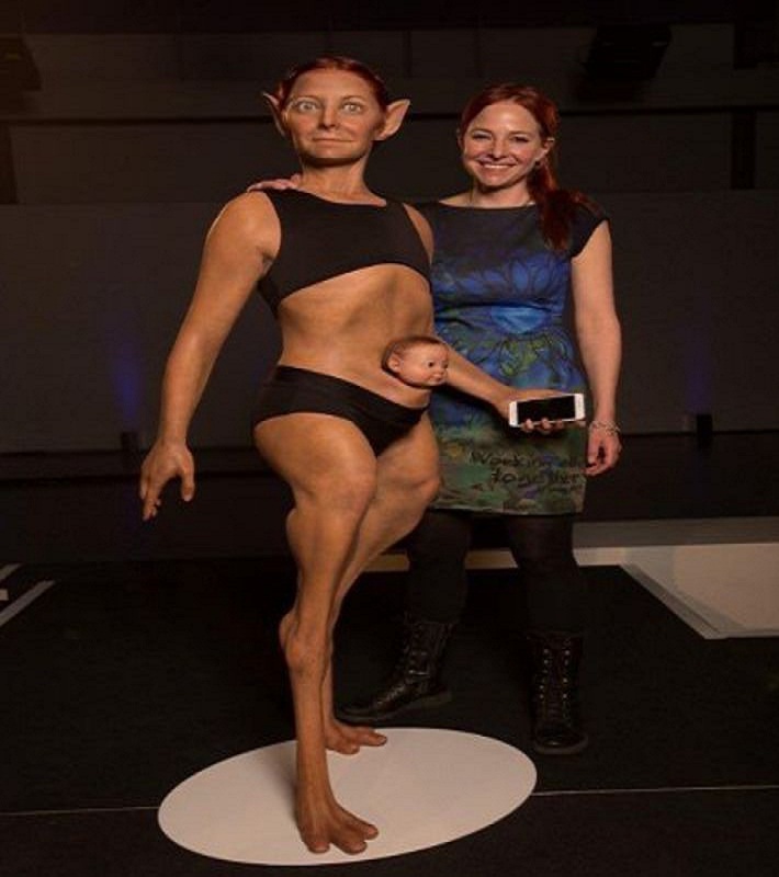 Az ideális nőnek béka bőre van, és a gyerekeit a táskájában hordja.