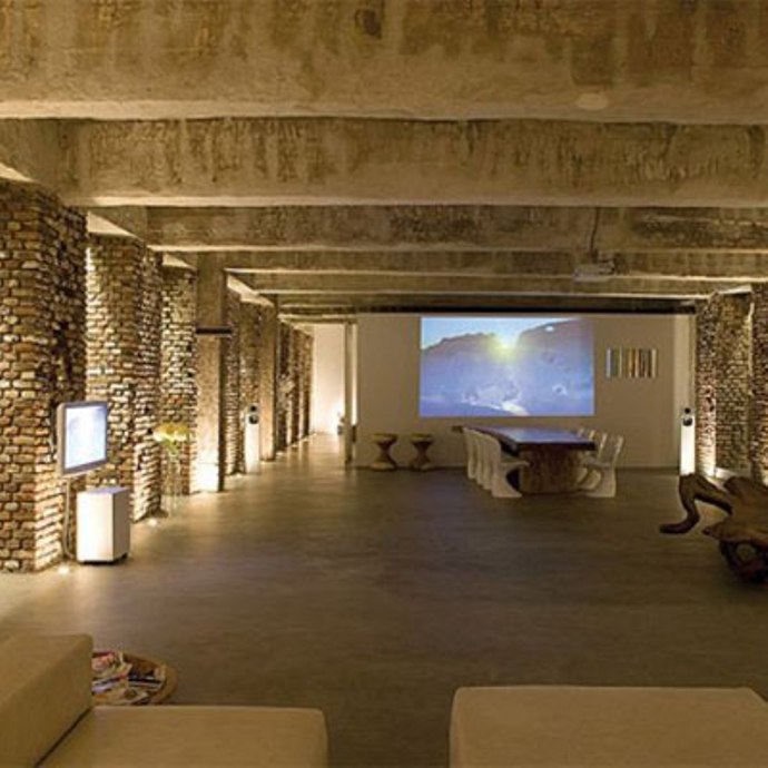 Ipari stílusú téglaház (FOTÓK)