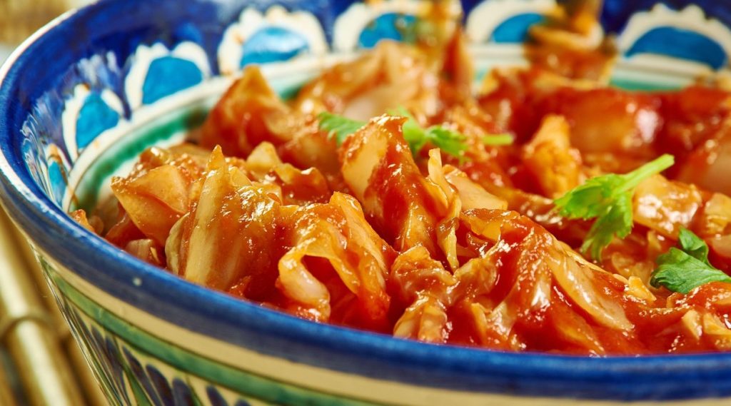 Ne tegyen olajat a savanyú káposztába. Valójában az az összetevő, amely minden ízt megad. Mindenki dicsérni fog