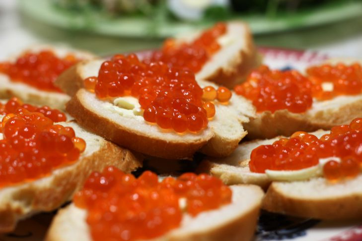 A szakértők a jó vörös kaviár 8 jelét nevezték meg