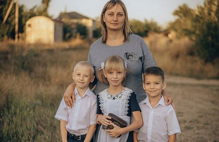 Egy sokgyermekes anya örökbefogadott gyermekei és agybénulásos gyermeke iránti szeretetéről beszél