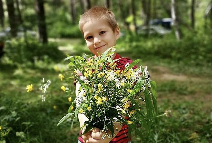Egy sokgyermekes anya örökbefogadott gyermekei és agybénulásos gyermeke iránti szeretetéről beszél