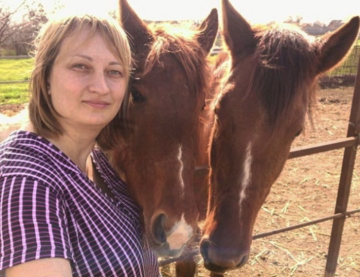 Egy sokgyermekes anya örökbefogadott gyermekei és agybénulásos gyermeke iránti szeretetéről beszél