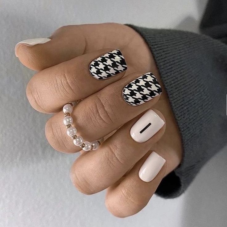 Manikűr Coco Chanel stílusában: elegáns körmök bármilyen korú nők számára (FOTÓ) - 2. fotó