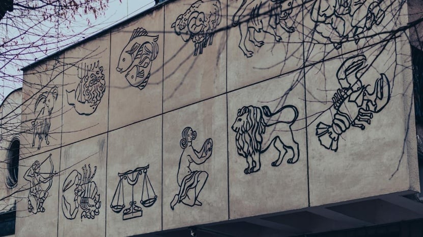 Fénykép illusztráció a 12 csillagjegyről (Pexels/jakubpabis)