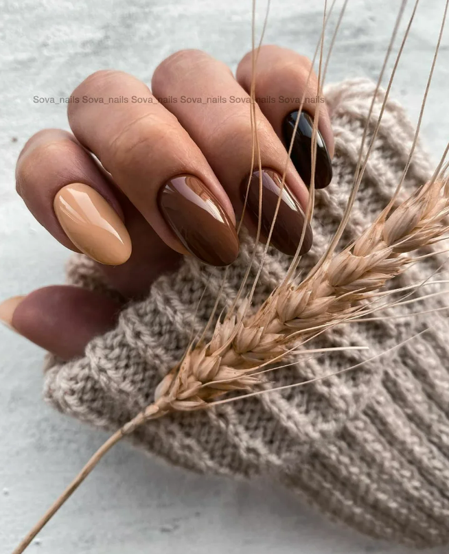 Forró csokoládé, jég Barbie és havas francia: hogyan néznek ki a 2023/2024-es téli manikűr fő trendjei (FOTÓ) - 1. fotó