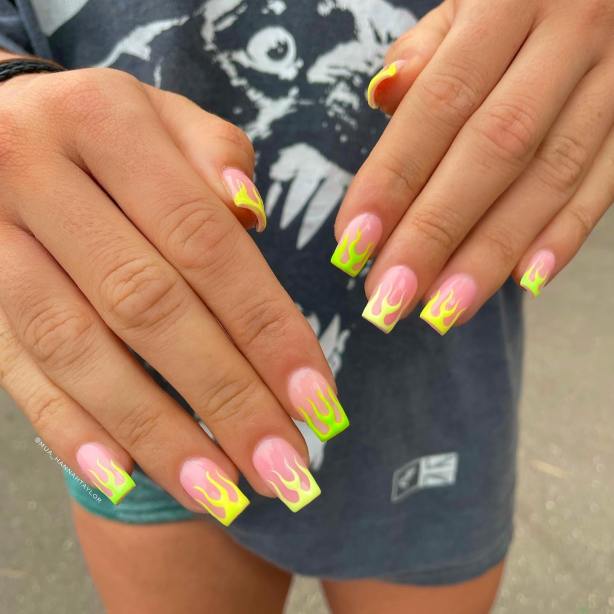 sárga lángkörmök