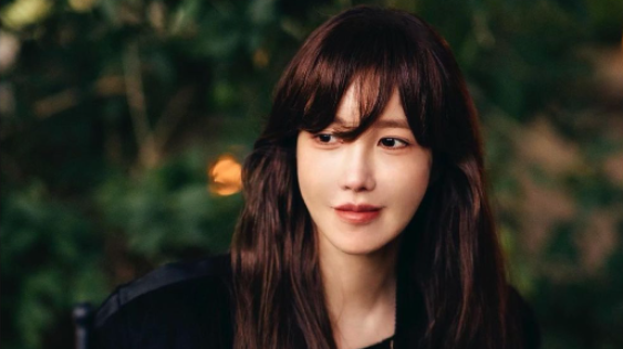 Lee Ji Ah (Instagram/@e.jiah)