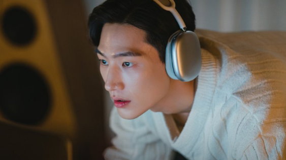 Noh Sang Hyun a 2. számú zeneszám című drámarészletben [Hancinema]