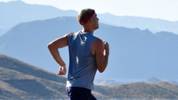 Végezzen gyakorlatokat a test edzettségének javítása érdekében