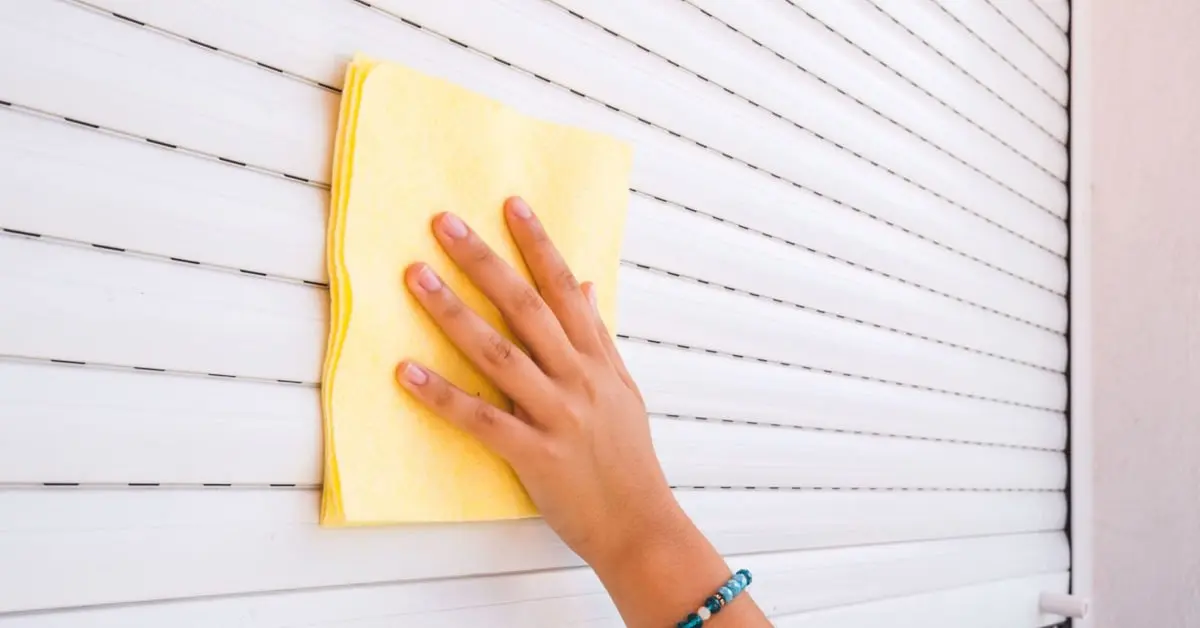 Koszos a redőnyöd? Így tisztíthatja meg őket, hogy újszerűek legyenek