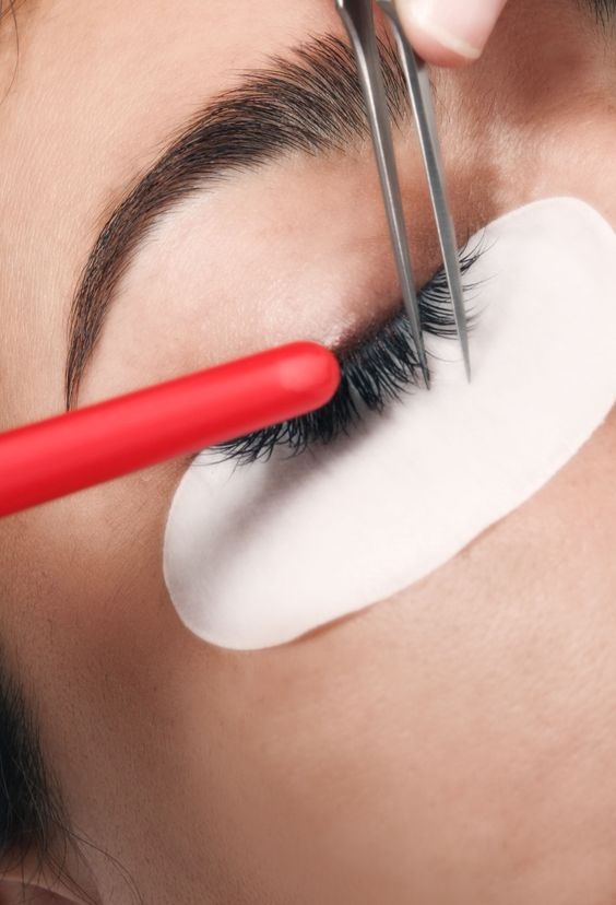 Látványon kívül: hogyan távolítsuk el a szempilla hosszabbítását otthon (+VIDEO) - 2. fotó