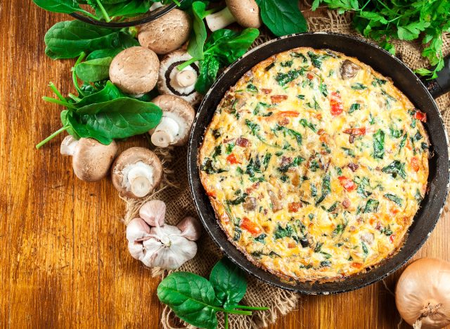 tojássütés zöldségekkel, frittata