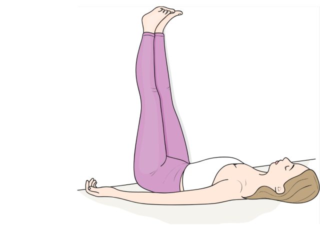 lábakkal fel a falra