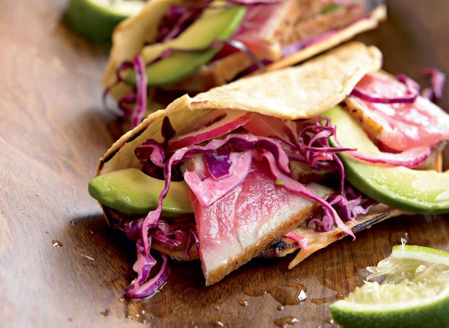 Paleo sült tonhal taco