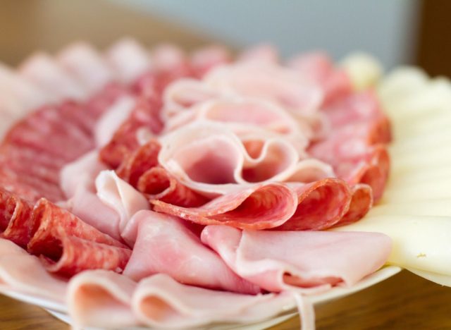 A Deli Meat rossz az Ön számára? 6 Az étkezés hatásai