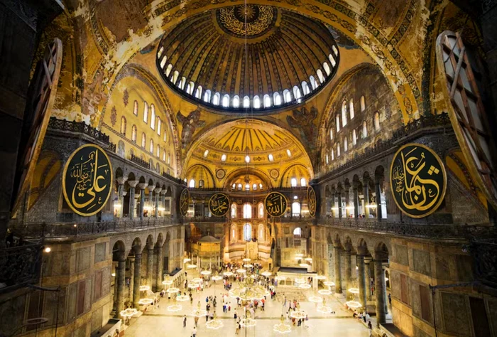 Hagia Sophia, Isztambul. A f&eacute;nyk&eacute;p forr&aacute;sa: Shutterstock