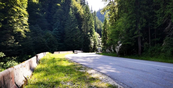 A moderniz&aacute;land&oacute; l&aacute;tv&aacute;nyos rom&aacute;niai &uacute;t / fot&oacute;: Adevărul.ro