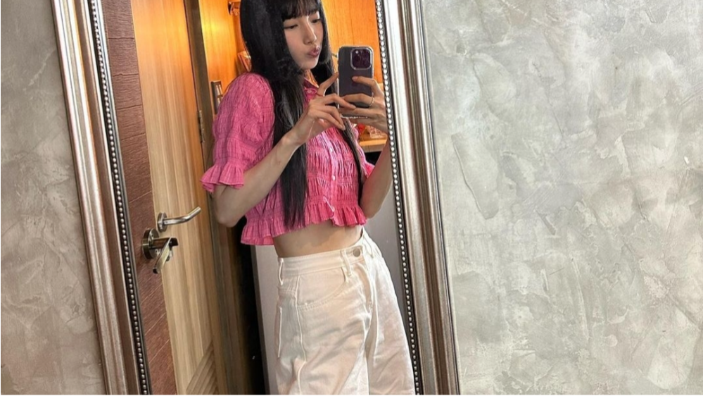 Suzy rózsaszín ruhák stílusötletei (instagram.com/skuukzky)