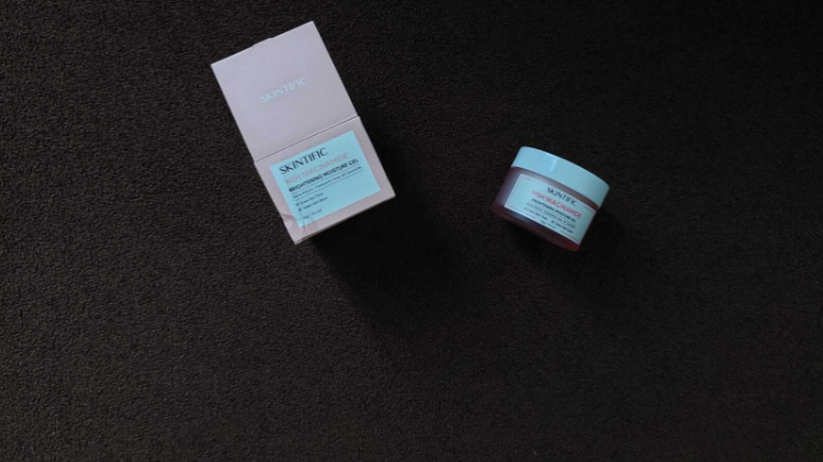 Skintific MSH Niacinamide (Személyes dokumentáció / Ellen Yohana)