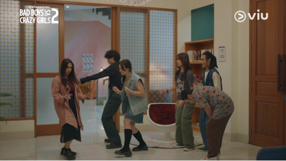 Jelenetek a Bad Boys VS Crazy Girls 2 előzeteséből (YouTube/Viu Indonesia)