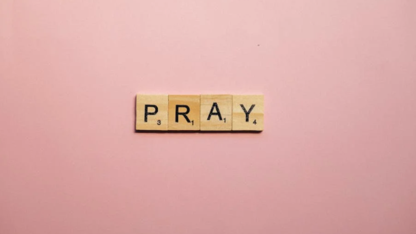 Imádkozz (pexels.com)