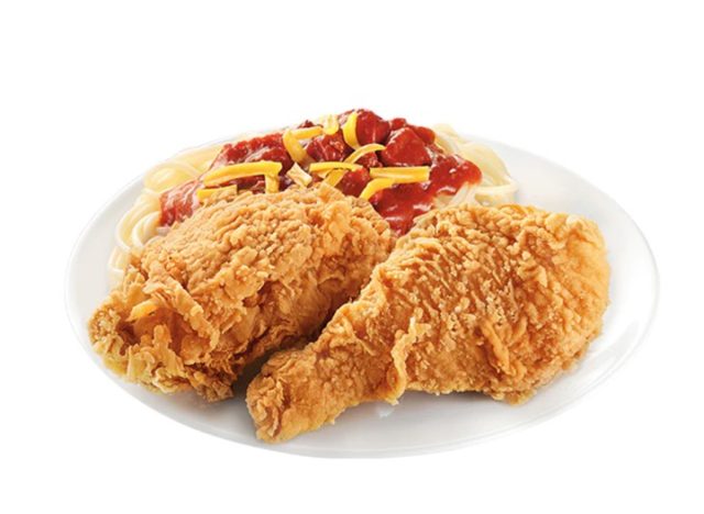 jollibees chickenjoy és spagetti kombó