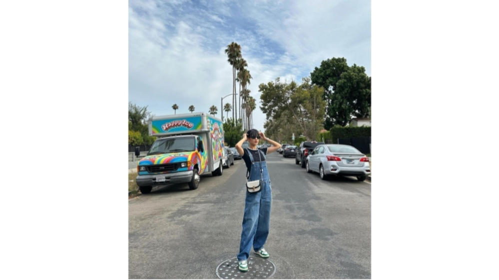 Minnie ruházati hivatkozás (instagram.com/min.nicha)