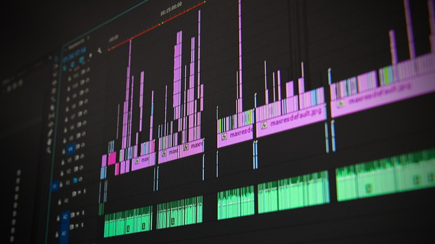 Illusztráció a számítógépes videók szerkesztéséről (Pixabay.com/Recklessstudios)