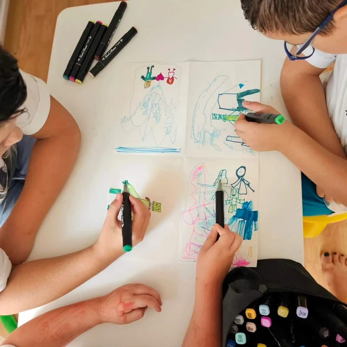 A gyerekek saját érzelmeik szerint rajzolnak FOTÓ Lucia Mihai