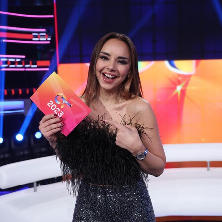 chenoa rövid körmök manikűr