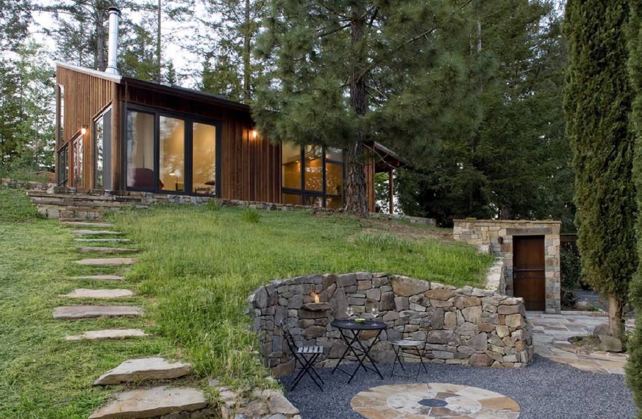 Felejtsd el a csúszó talajt a dachában: módszerek a lejtő megerősítésére a helyszínen Felejtsd el a csúszó talajt a dachában: módszerek a lejtő megerősítésére a helyszínen