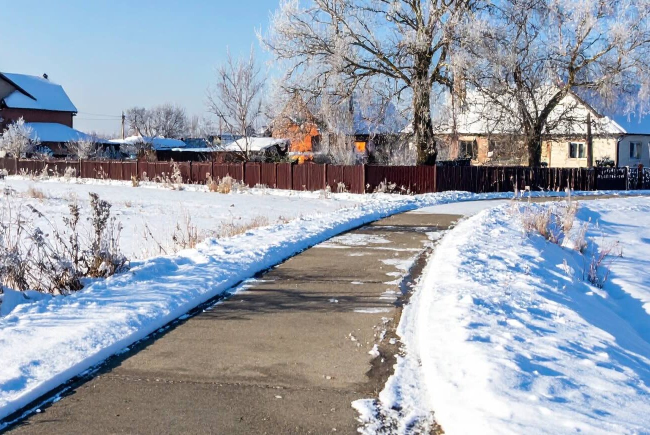 Az utat só és homok nélkül megtisztítják a jégtől: emlékezzen egy egyszerű házi gyógymódra Az utat só és homok nélkül megtisztítják a jégtől: emlékezzen egy egyszerű házi gyógymódra