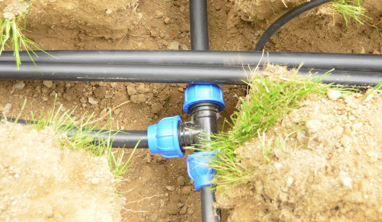 Megmentek egy fagyott vízkészletet a dachában egy egyszerű módszerrel: egy módszer a jégdugó eltávolítására Megmentek egy fagyott vízkészletet a dachában egy egyszerű módszerrel: egy módszer a jégdugó eltávolítására